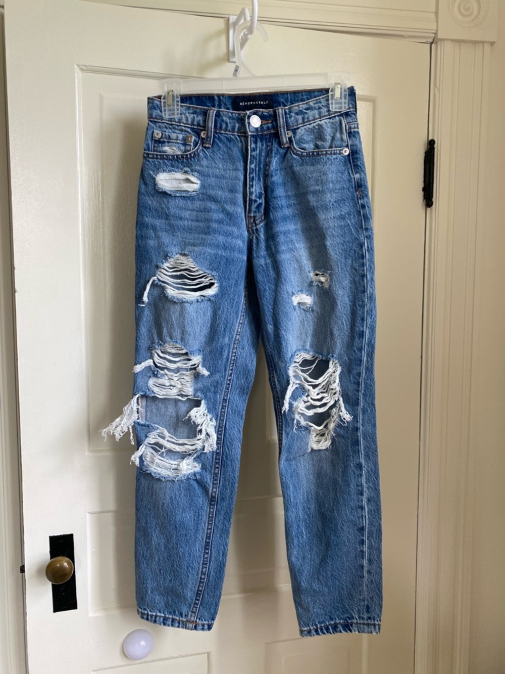 Aeropostale Light Blue Distressed Mom Jeans Size 000